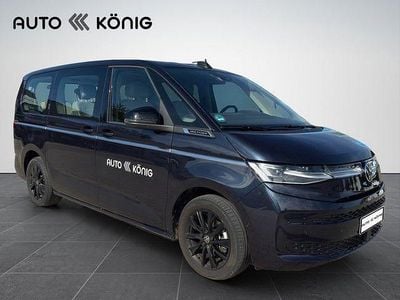Second-hand VW Multivan Style 150 CP (110 kW) 2024 Albastru Monovolum