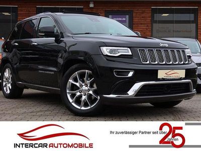 Gebraucht Jeep Grand Cherokee Summit 250 PS (183 kW) 2016 Brilliant black crystal pearl coat SUV