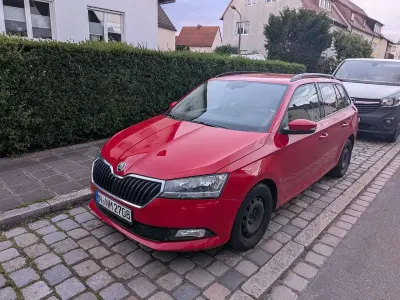 Gebraucht Skoda Fabia Ambition 95 PS (69 kW) 2022 Rot Kleinwagen
