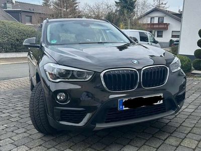 gebraucht BMW X1 sDrive18i Aut. Sport Line Panorama