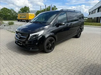 Second-hand Mercedes V300 Avantgarde Edition 237 CP (174 kW) 2022 Negru Monovolum