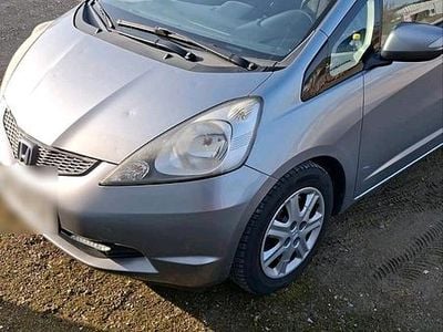 Gebraucht Honda Jazz 100 PS (73 kW) 2009 Silber Kleinwagen