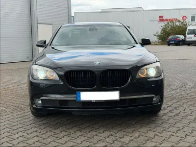 Gebraucht BMW 730 245 PS (180 kW) 2011 Schwarz Limousine