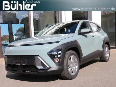 Neu Hyundai Kona Select 150 PS (110 kW) 2026 Mirage green (uni) SUV