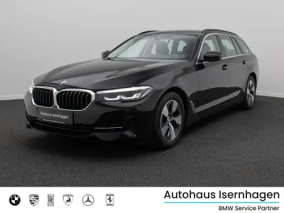 Gebraucht BMW 520 Sport Line 190 PS (139 kW) 2022 Schwarz ii668schwarz Limousine