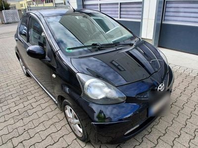 Usata Toyota Yaris 68 CV (50 kW) 2006 Nero Utilitaria