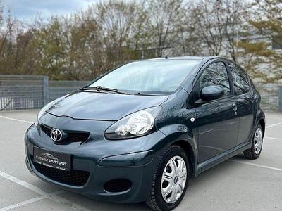 Gebraucht Toyota Aygo 68 PS (50 kW) 2009 Grau Kleinwagen