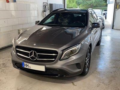 Gebraucht Mercedes GLA220 170 PS (125 kW) 2015 Grau SUV