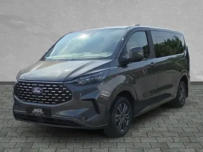 Gebraucht Ford Tourneo Custom Titanium 170 PS (125 kW) 2025 Grau Van