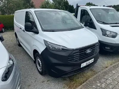 Gebraucht Ford Transit Custom 110 PS (80 kW) 2024 Frostweiß Van / Kleinbus