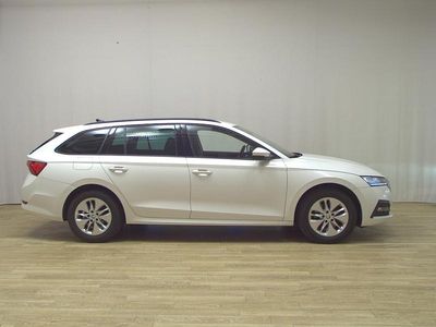 Gebraucht Skoda Octavia Ambition 150 PS (110 kW) 2022 Weiss Kombi