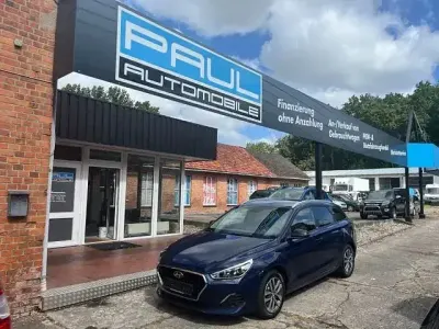 Gebraucht Hyundai i30 YES! 99 PS (72 kW) 2019 Blau Limousine