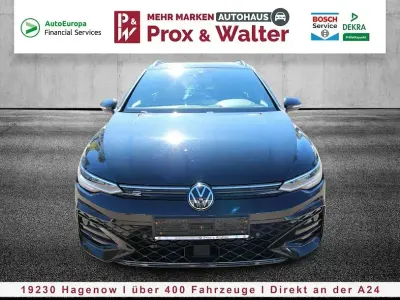Używany VW Golf VIII R-line 150 KM (110 kW) 2025 Czarny Kombi