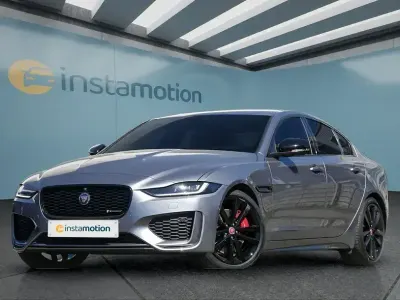 Usata Jaguar XE R-Dynamic 250 CV (183 kW) 2022 Grigio Berlina