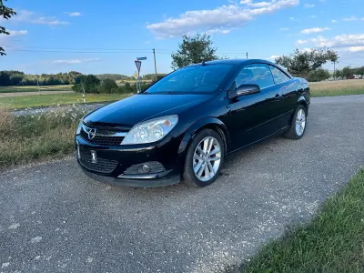 Gebraucht Opel Astra 116 PS (85 kW) 2007 Schwarz Cabrio
