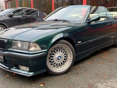 Grün Gebraucht 2000 BMW 318 Cabriolet M Sport Cabrio | 14.450 €