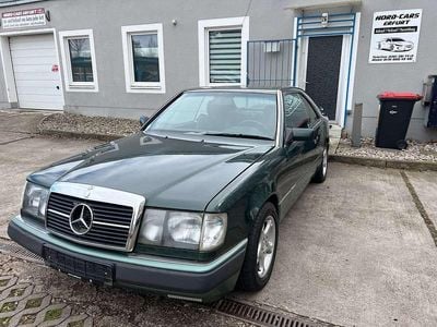 Gebraucht Mercedes 230 132 PS (97 kW) 1990 Grün Coupé