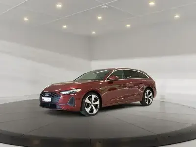 Gebraucht Audi A5 Sport 150 PS (110 kW) 2025 Rot Kombi