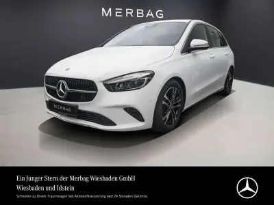 Gebraucht Mercedes B200 Advanced 163 PS (119 kW) 2024 Weiß Van / Kleinbus