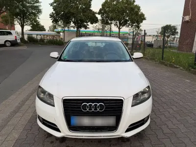 Gebraucht Audi A3 Sportback Attraction 90 PS (66 kW) 2011 Weiß Kleinwagen