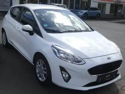 Gebraucht Ford Fiesta Cool & Connect 100 PS (73 kW) 2018 Weiß Kleinwagen