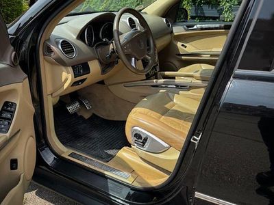 Second-hand Mercedes ML320 AMG 224 CP (164 kW) 2008 Negru SUV