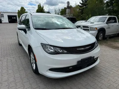 Gebraucht Dodge Grand Caravan 287 PS (211 kW) 2022 Weiß Van / Kleinbus