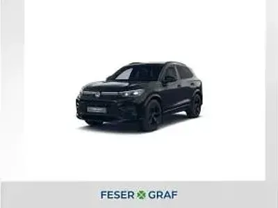 Neu VW Tiguan 204 PS (150 kW) 2026 Schwarz (grenadillschwarz metallic) SUV