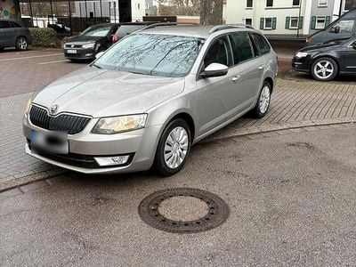 Gebraucht Skoda Octavia 105 PS (77 kW) 2013 Andere farben Kombi