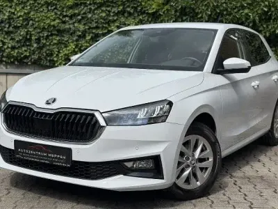 Gebraucht Skoda Fabia Ambition 95 PS (69 kW) 2022 Weiß Kleinwagen