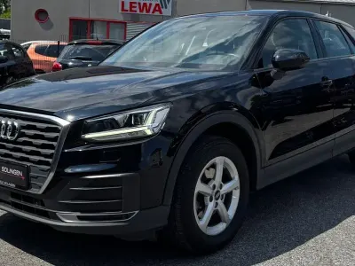 Gebraucht Audi Q2 Basis 150 PS (110 kW) 2019 Schwarz SUV