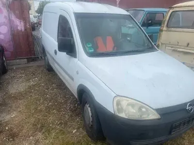 Gebraucht Opel Combo 87 PS (63 kW) 2003 Weiß Van / Kleinbus