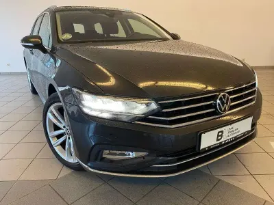 Gebraucht VW Passat Elegance 190 PS (139 kW) 2021 Grau Kombi
