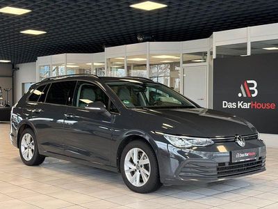 Grau Gebraucht 2021 VW Golf VIII Life Kombi | 16.330 € (Teuer)