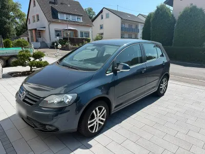 Gebraucht VW Golf Plus Cross 122 PS (89 kW) 2008 Blau Kombi