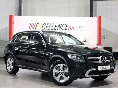 Używany Mercedes GLC250 Luxury 211 KM (155 kW) 2018 Czarny SUV