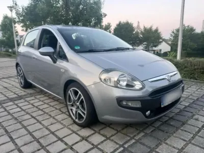 Gebraucht Fiat Punto Evo 77 PS (56 kW) 2010 Silber Kleinwagen