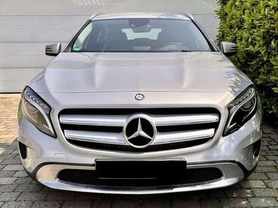 Mercedes GLA180