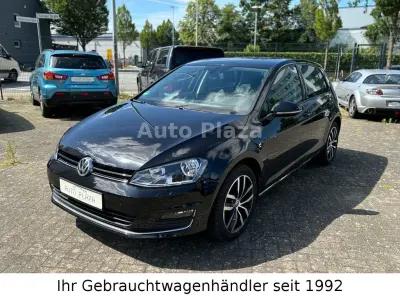 Gebraucht VW Golf VII Allstar 110 PS (80 kW) 2016 Schwarz Limousine