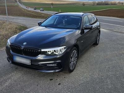 Gebraucht BMW 520 Sport Line 190 PS (139 kW) 2018 Grau Kombi