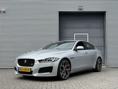 Gebraucht Jaguar XE S 340 PS (250 kW) 2015 Silber Limousine
