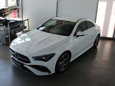 Weiß , polarweiß Gebraucht 2024 Mercedes CLA200 AMG Limousine | 37.890 € (Etwas zu teuer)
