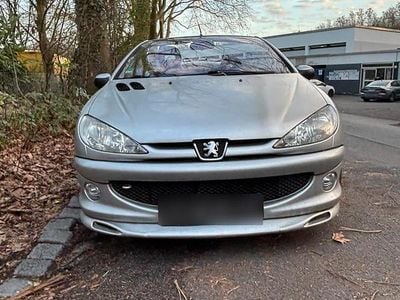 Gebraucht Peugeot 206 109 PS (80 kW) 2006 Silber Cabrio