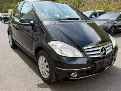 Gebraucht Mercedes A160 Avantgarde 95 PS (69 kW) 2010 Schwarz Limousine