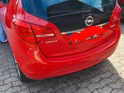Gebraucht Opel Meriva Selection 101 PS (74 kW) 2012 Rot Van / Kleinbus