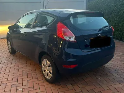 Gebraucht Ford Fiesta 60 PS (44 kW) 2013 Blau Limousine