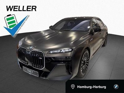BMW M760e