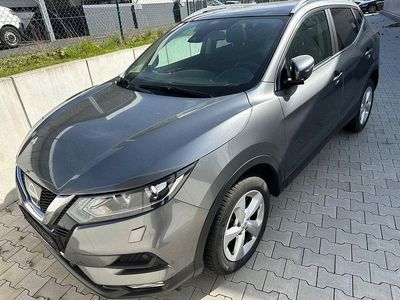 Gebraucht Nissan Qashqai Acenta 116 PS (85 kW) 2017 Grau SUV