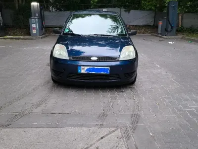 Gebraucht Ford Fiesta 80 PS (58 kW) 2005 Blau Kleinwagen
