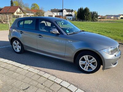 Gebraucht BMW 120 Advantage 177 PS (130 kW) 2010 Grau Kleinwagen